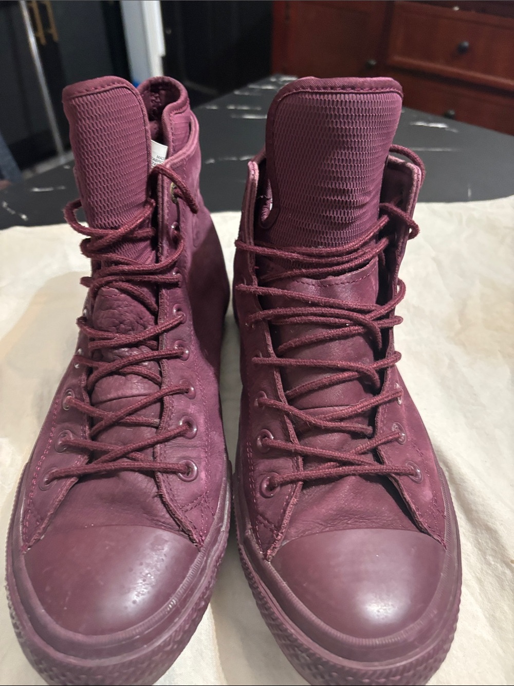 Converse Men's Burgundy High-Top leather Sneakers